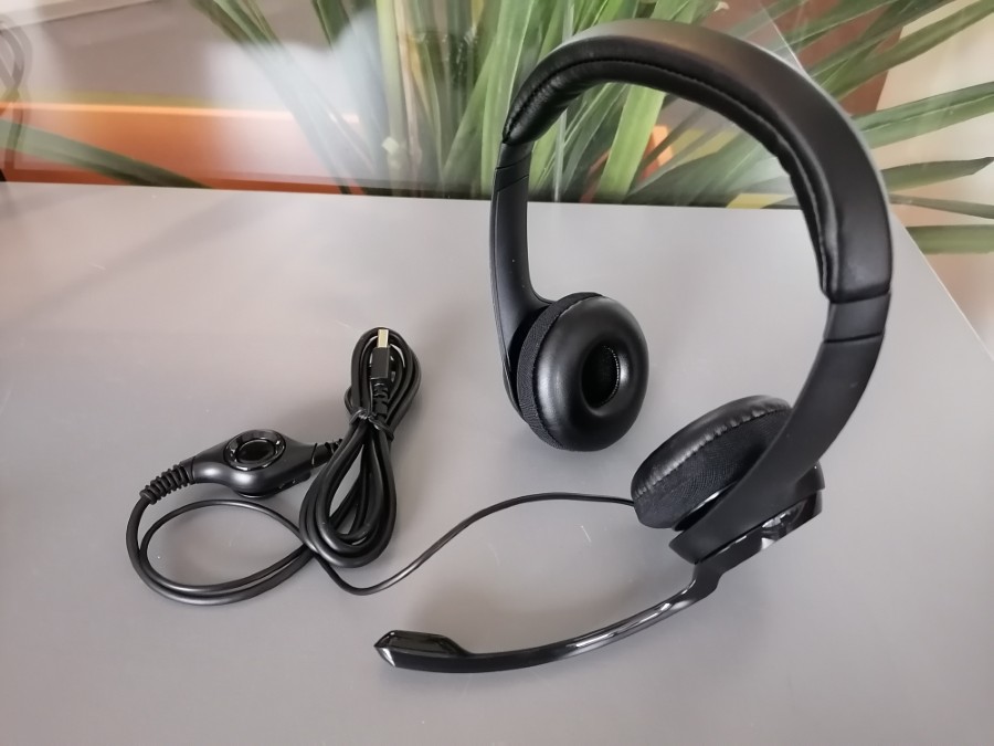 logitech